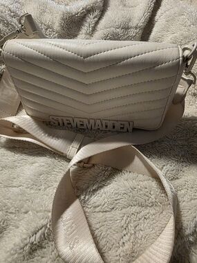 Steve Madden Cream Quilted Crossbody Bag